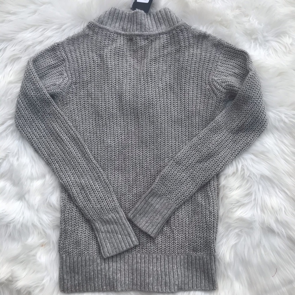 Tommy Hilfiger grey V neck - Picture 5 of 6